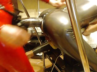 Зрілі чорні жінки порно гри з Осло, 3 донки дівчата в лазні порно фото