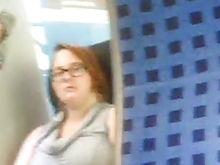 Вона сказала мені дрочити, тренуватися, щоб побачити мене дивитися порно зрілі Великі сиськи