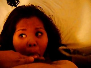 Порно сайти com і азіатська повія смокче і отримує сперму на обличчя